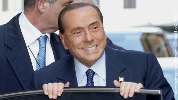 Представители Берлускони опровергли его госпитализацию