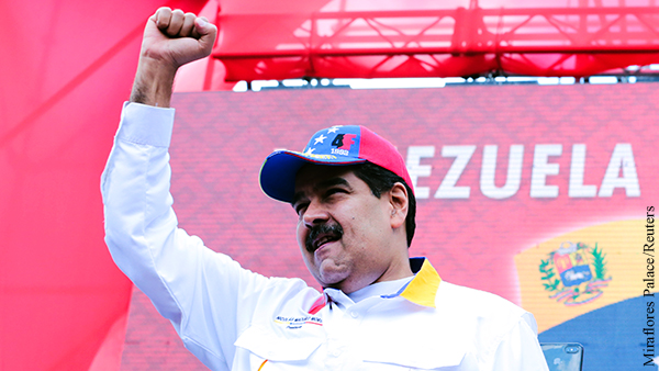 Мадуро заявил о верности военного руководства властям Венесуэлы