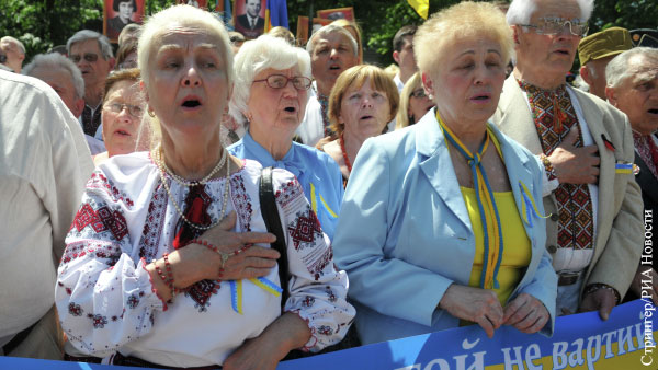 На Украине назвали мову и вышиванки символами упадка