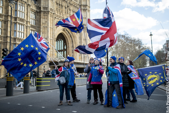 Мэй собралась продлить членство Британии в Таможенном союзе ЕС до 2022 года