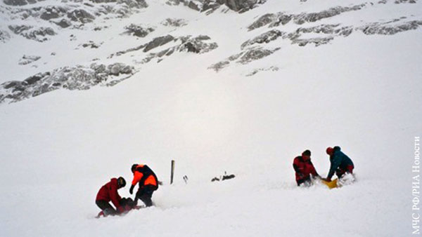 Под лавиной на Алтае погибли семеро туристов