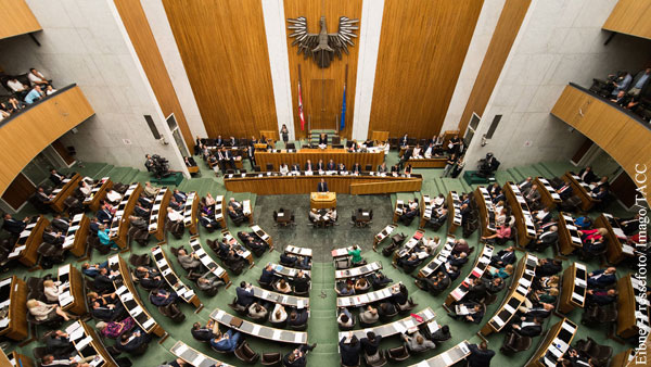 Скандал с «россиянкой» в Австрии привел к новым выборам в парламент