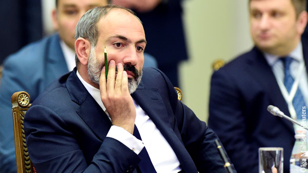 Революция в голове Пашиняна разрушает Армению