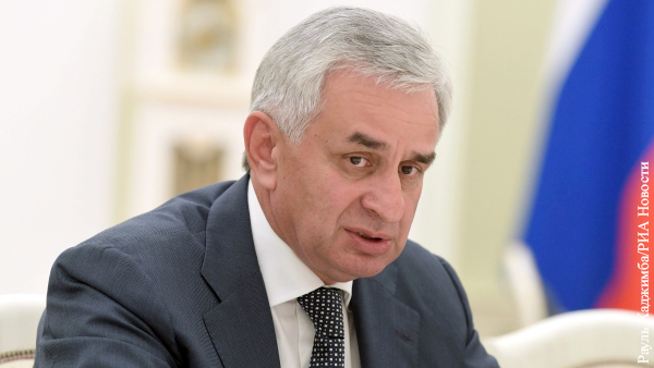Президент Абхазии заявил о попытках оппозиции захватить власть