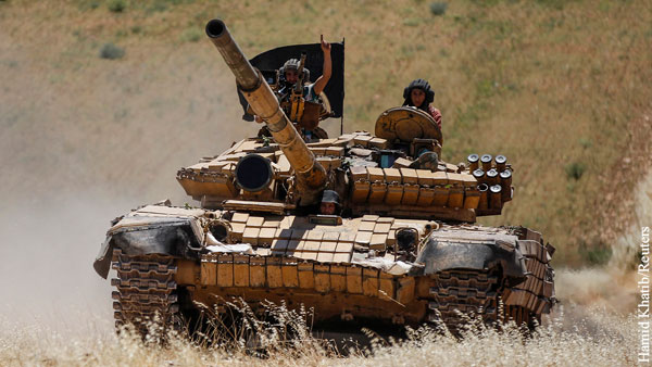 «Джебхат ан-Нусра» начала танковое наступление в Сирии