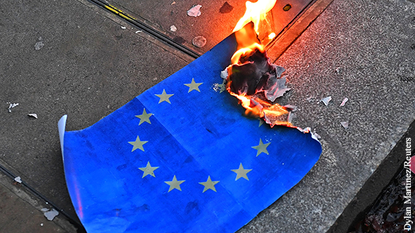Евросоюзу предсказали дестабилизацию и раскол