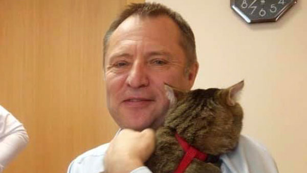 Свердловский депутат явился на заседание комитета с котом