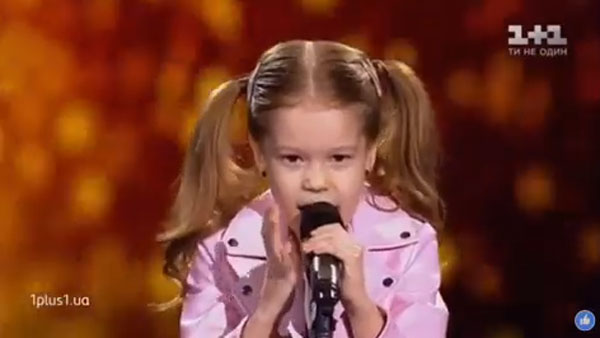 Педагог объяснила участие девочки из России в украинском шоу «Голос. Дети»