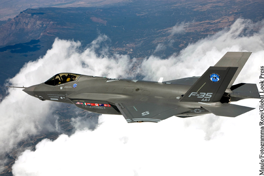США собрались прервать обучение турецких летчиков пилотированию F-35