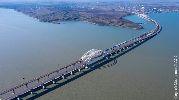 Названа главная угроза Крымскому мосту от Украины