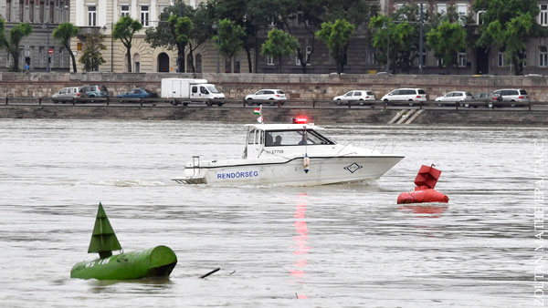 В Будапеште на Дунае затонул катер с туристами, много жертв