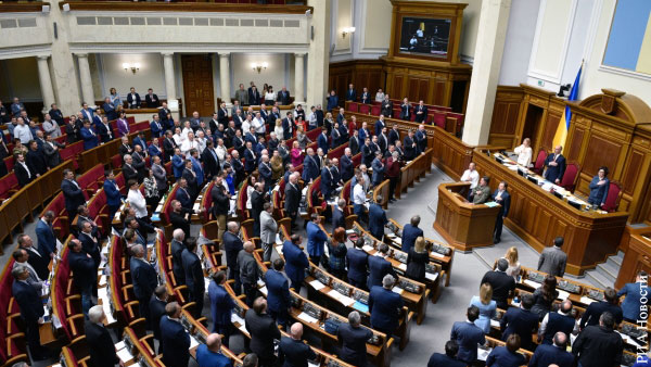 Рада отказалась принять отставку премьер-министра Украины