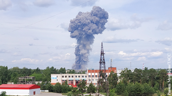 Названа возможная причина взрывов на заводе в Дзержинске
