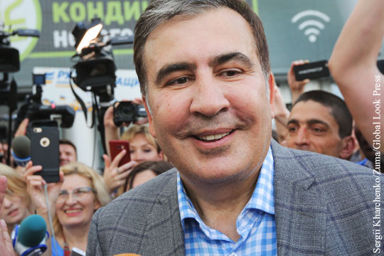 Саакашвили захотел быть «немножко Стивом Джобсом»