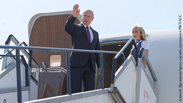 Путин прибыл в Петербург