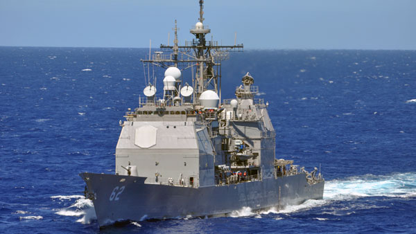 ВМС США обвинили российский корабль в инциденте с американским крейсером