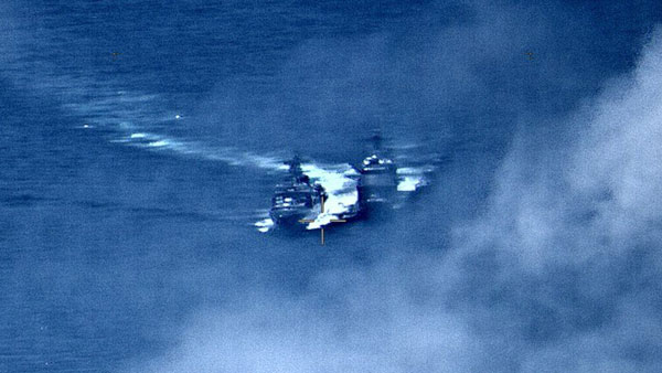 Опубликовано фото опасного сближения российского и американского кораблей