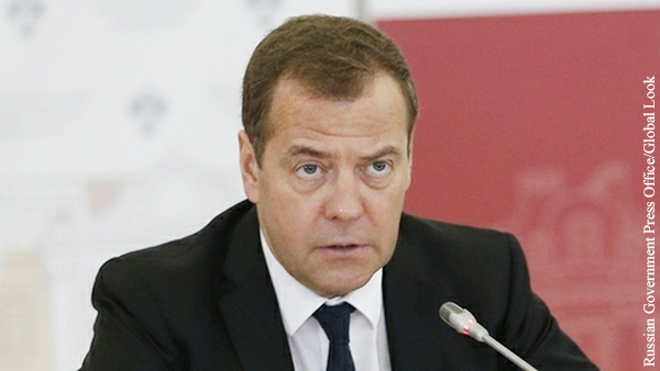 Медведев раскритиковал Роскосмос за неэффективное освоение бюджетных средств