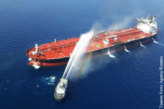 США якобы поймали Иран при попытке скрыть улики нападения на танкеры
