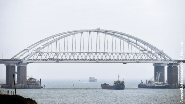 Украинские военные задумались о новом способе прохода Керченского пролива