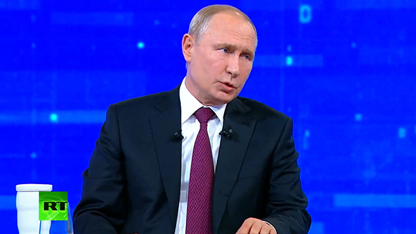 Путин объяснил, чем грозит резкое снижение зарплаты чиновников