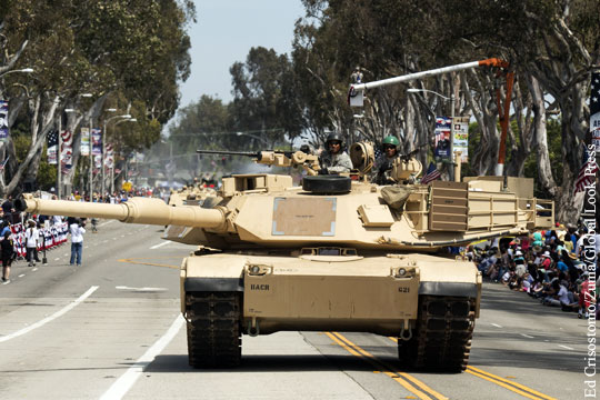 Трамп собрался вывести танки на улицы Вашингтона