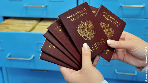 Иностранным специалистам сократили срок получения гражданства России
