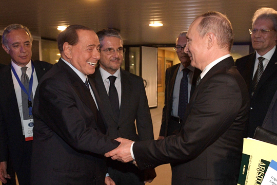 Путин провел дружескую встречу с Берлускони в Риме