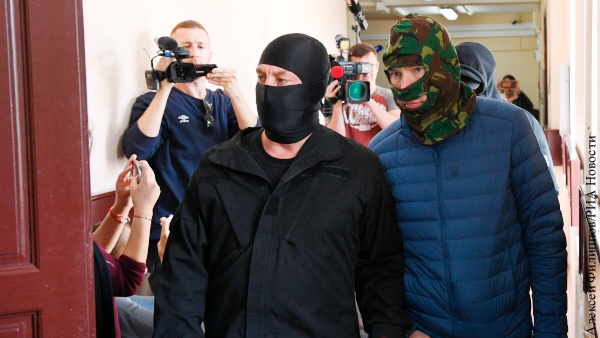 В уральском полпредстве эмоционально отреагировали на арест помощника Цуканова