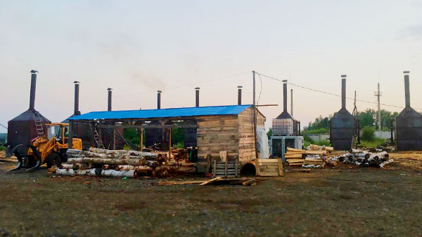 Предприниматель произвел 100 тонн древесного угля на «дальневосточном гектаре»