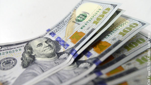 Доллар упал ниже 63 рублей