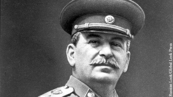 Сталина назвали «мудрым руководителем» треть украинцев