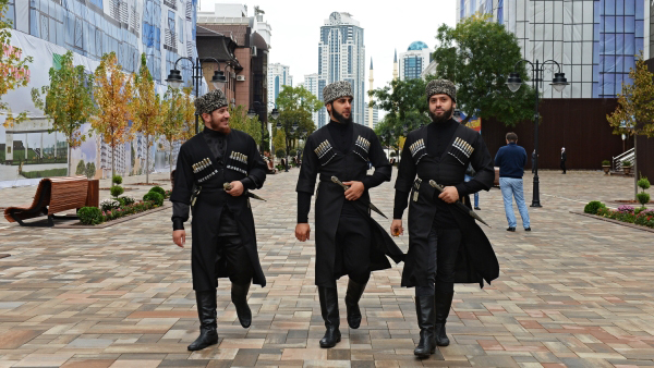 В Чечне объяснили запрет «вольного творчества»