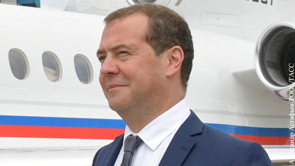 Токио обвинил Медведева в уязвлении чувств японцев