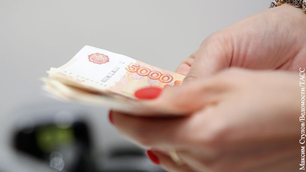 Названа доля россиян с зарплатой выше 75 тыс. рублей