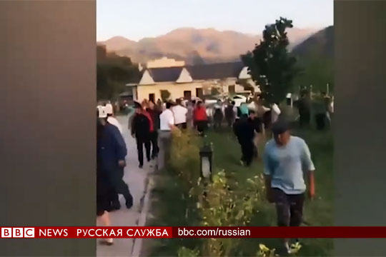 У резиденции Атамбаева возобновились столкновения