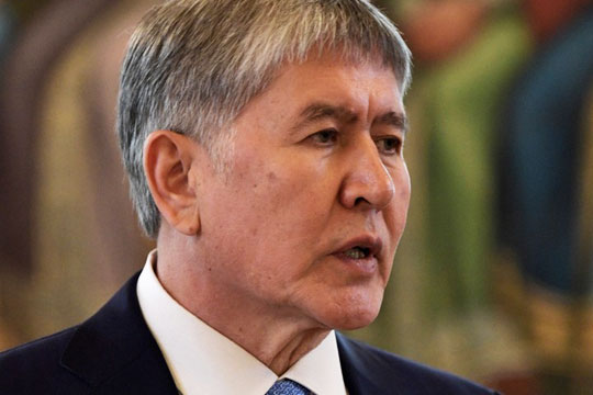 Атамбаев призвал силовиков «не стрелять в свой народ»