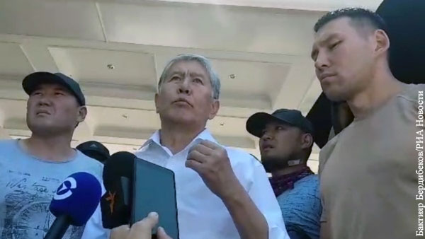 В Бишкек направились около 1 тыс. сторонников Атамбаева