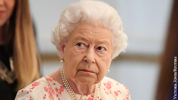 Елизавета II разочаровалась в умении британских политиков управлять страной