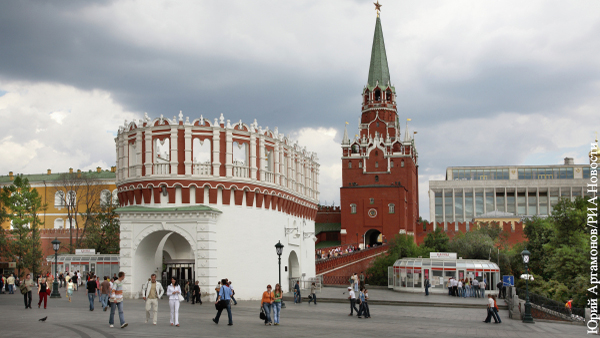 На входе в Кремль задержали мужчину с боеприпасом