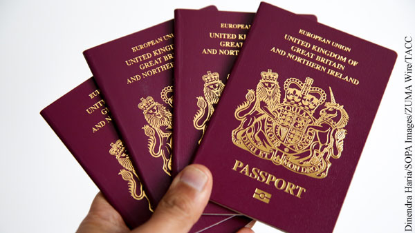 В Лондоне предложили выдавать жителям Гонконга британские паспорта для защиты от Китая