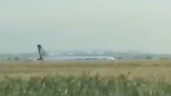 Стали известны подробности аварийной посадки лайнера в поле возле Жуковского