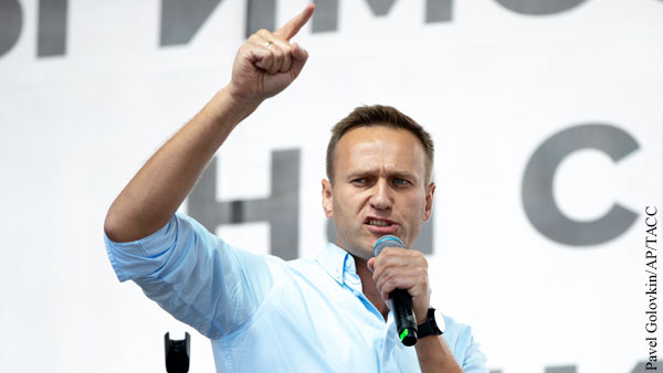 Товарищ Навальный выбирает тактику Ильича 