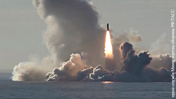 В России успешно испытали ракеты «Синева» и «Булава»