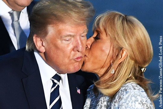 После поцелуя Трампа с Брижит Макрон его жена поцеловала Трюдо