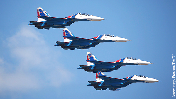 «Русские витязи» научили Су-30СМ летать на скорости 80 км/ч