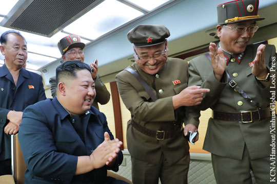 Ким Чен Ын проконтролировал испытания «сверхбольшой» РСЗО