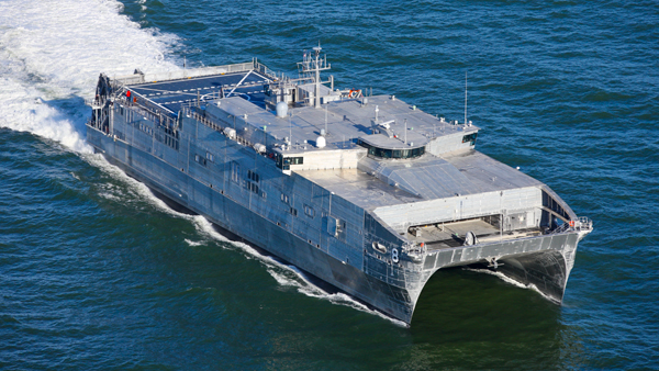 Черноморский флот взял на сопровождение корабль ВМС США