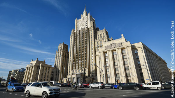 Россия выразила США протест из-за ситуации с визами